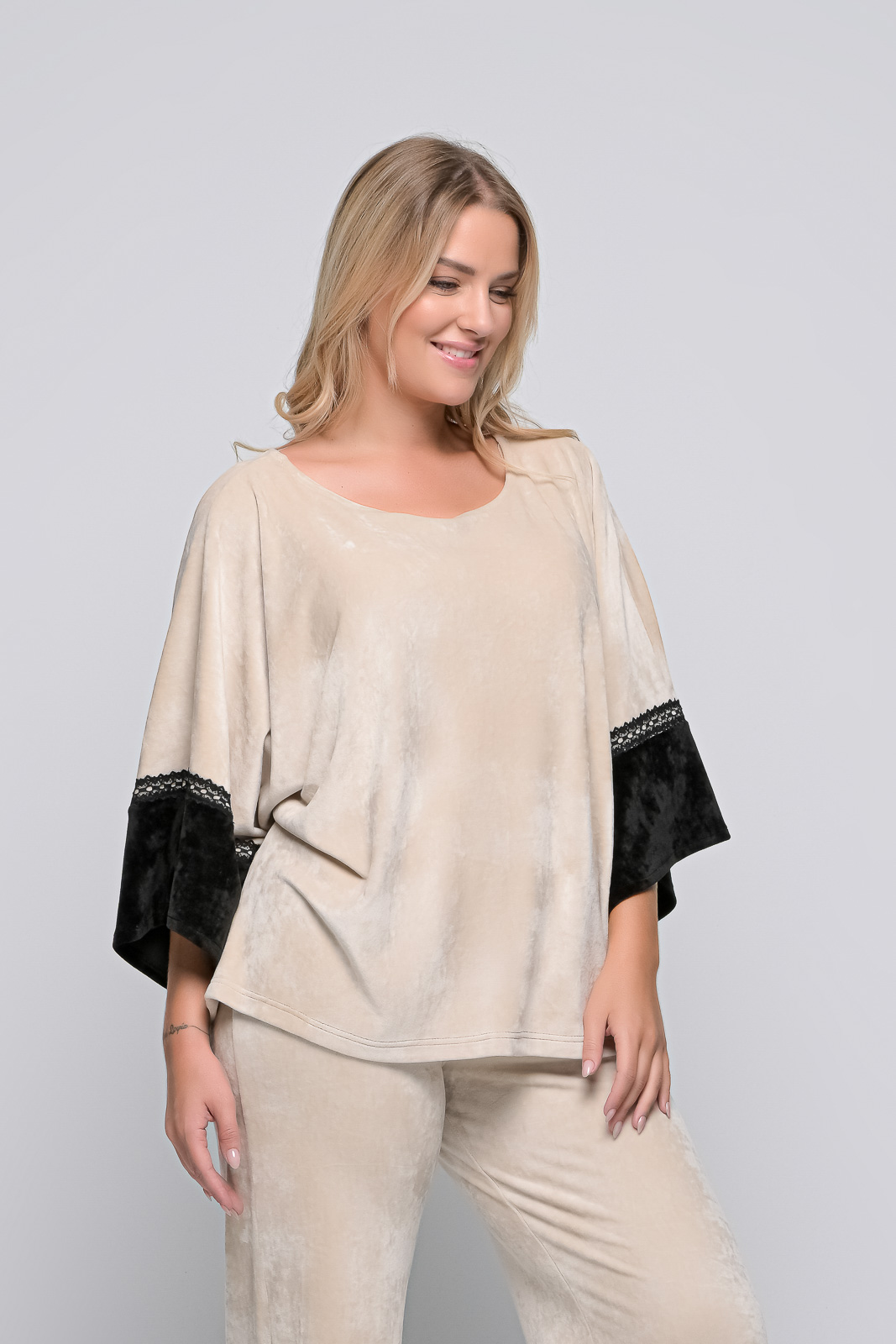 VELOUR BLOUSE