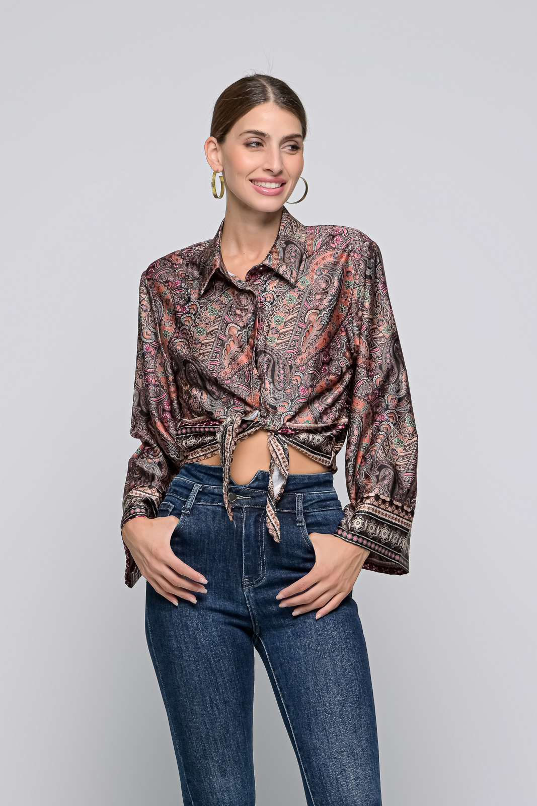 ΠΟΥΚΑΜΙΣΟ ΦΛΟΡΑΛ